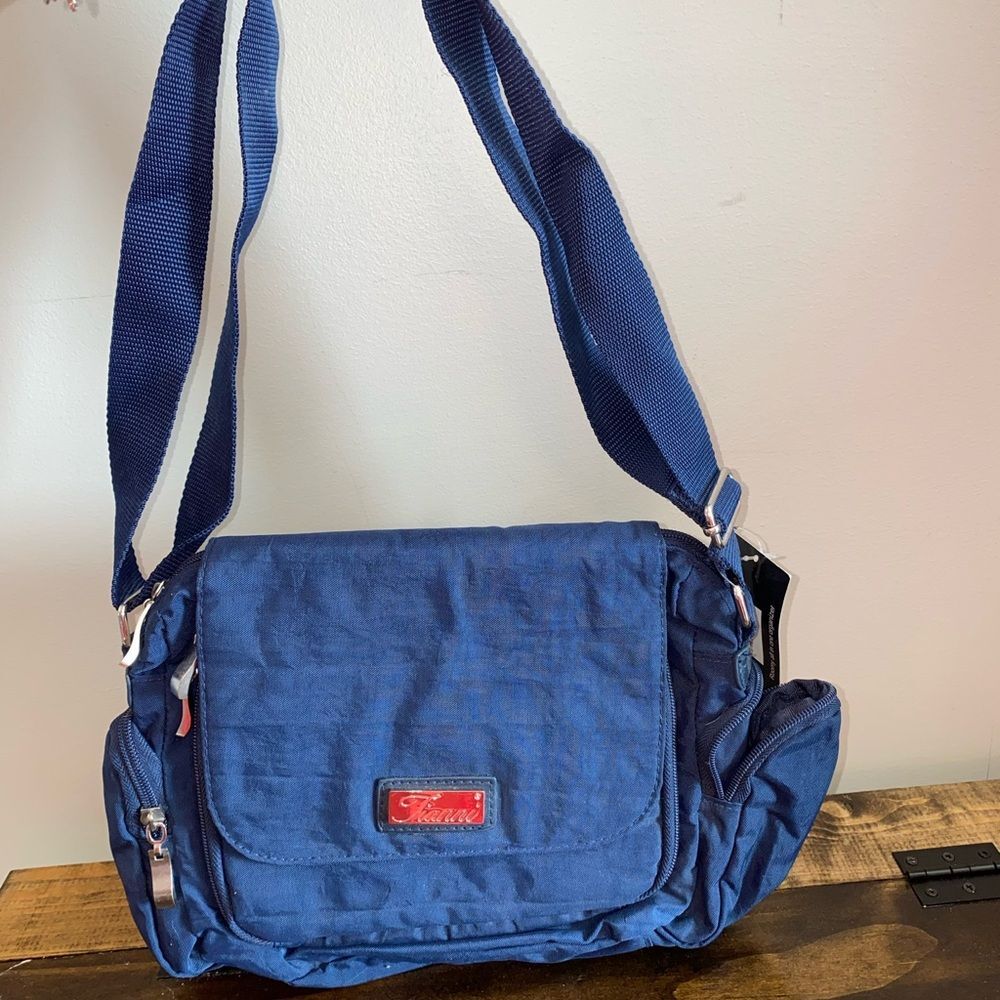 Tianni Sport Navy All In One Organizer Bag NWT
